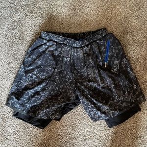 Lululemon Men’s Surge Short 6” With Luxtreme Liner, Size M
